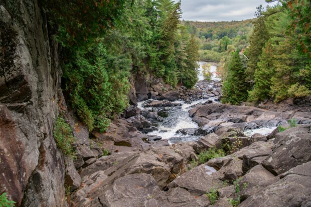 Ragged Falls